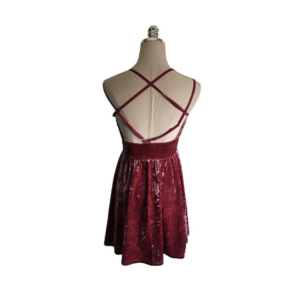 Forever 21 Mini Dress Women's Size Medium Red Velvet Sleeveless Open Back - Picture 4 of 5